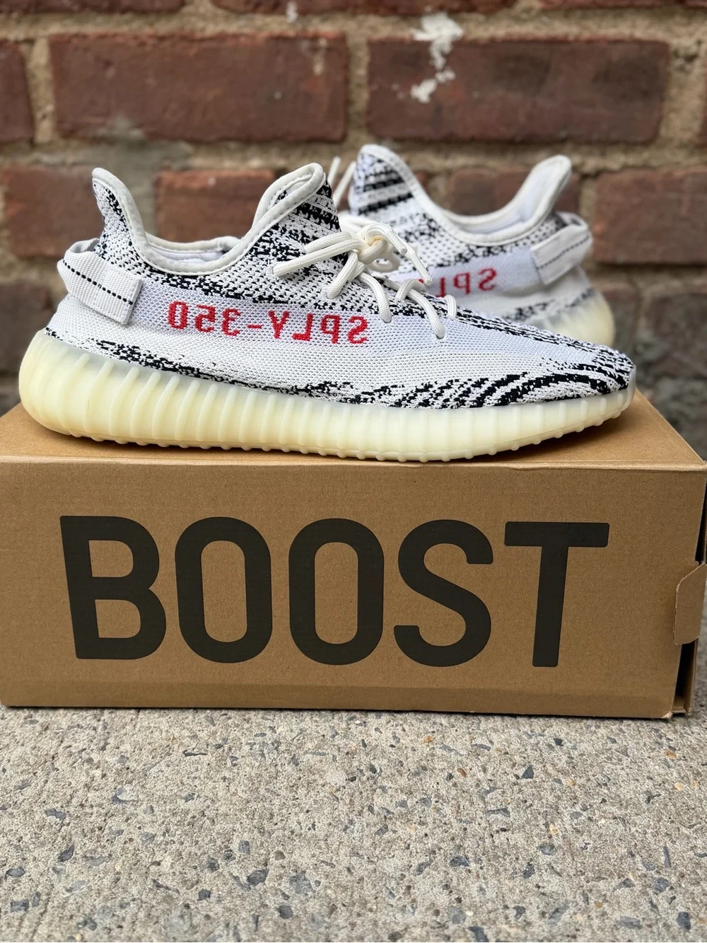 Yeezy boost 350 zebra new with tags